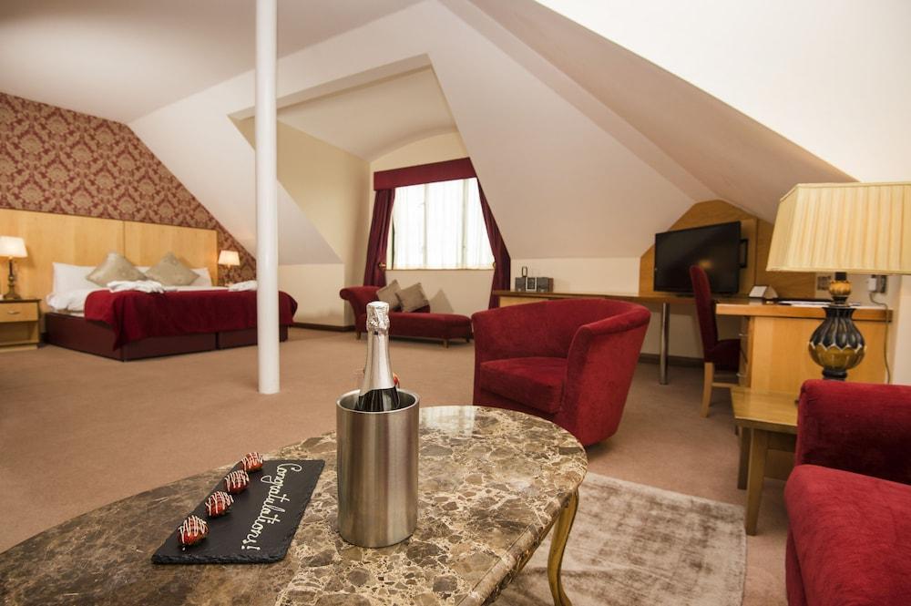 La Mon Hotel & Country Club Castlereagh Eksteriør billede