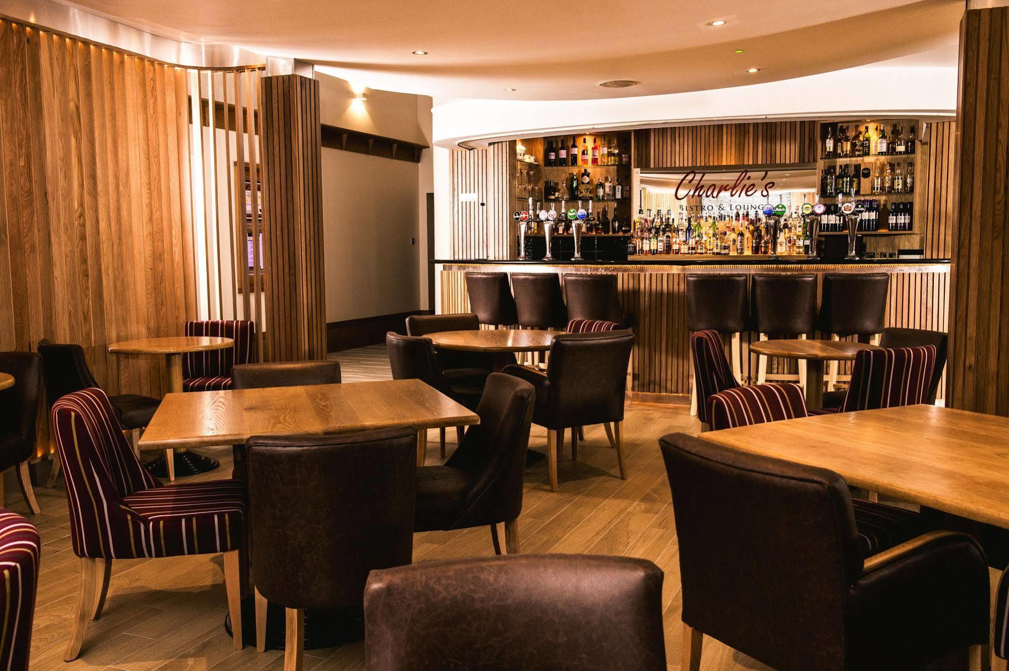 La Mon Hotel & Country Club Castlereagh Eksteriør billede