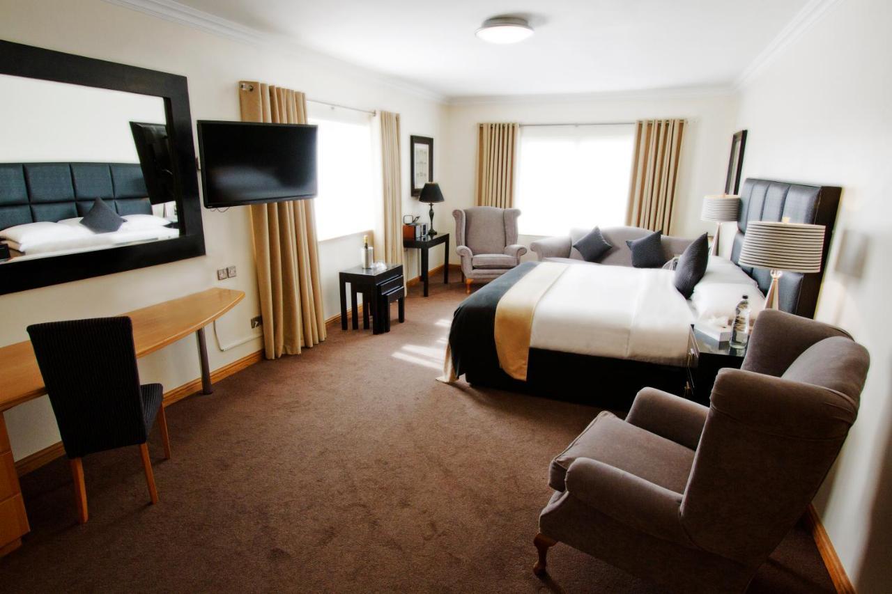 La Mon Hotel & Country Club Castlereagh Eksteriør billede