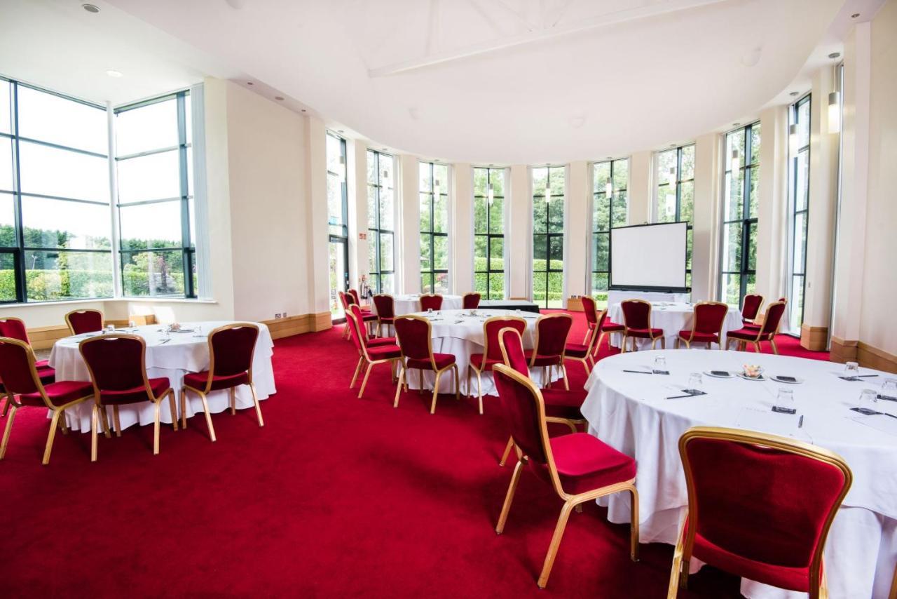 La Mon Hotel & Country Club Castlereagh Eksteriør billede